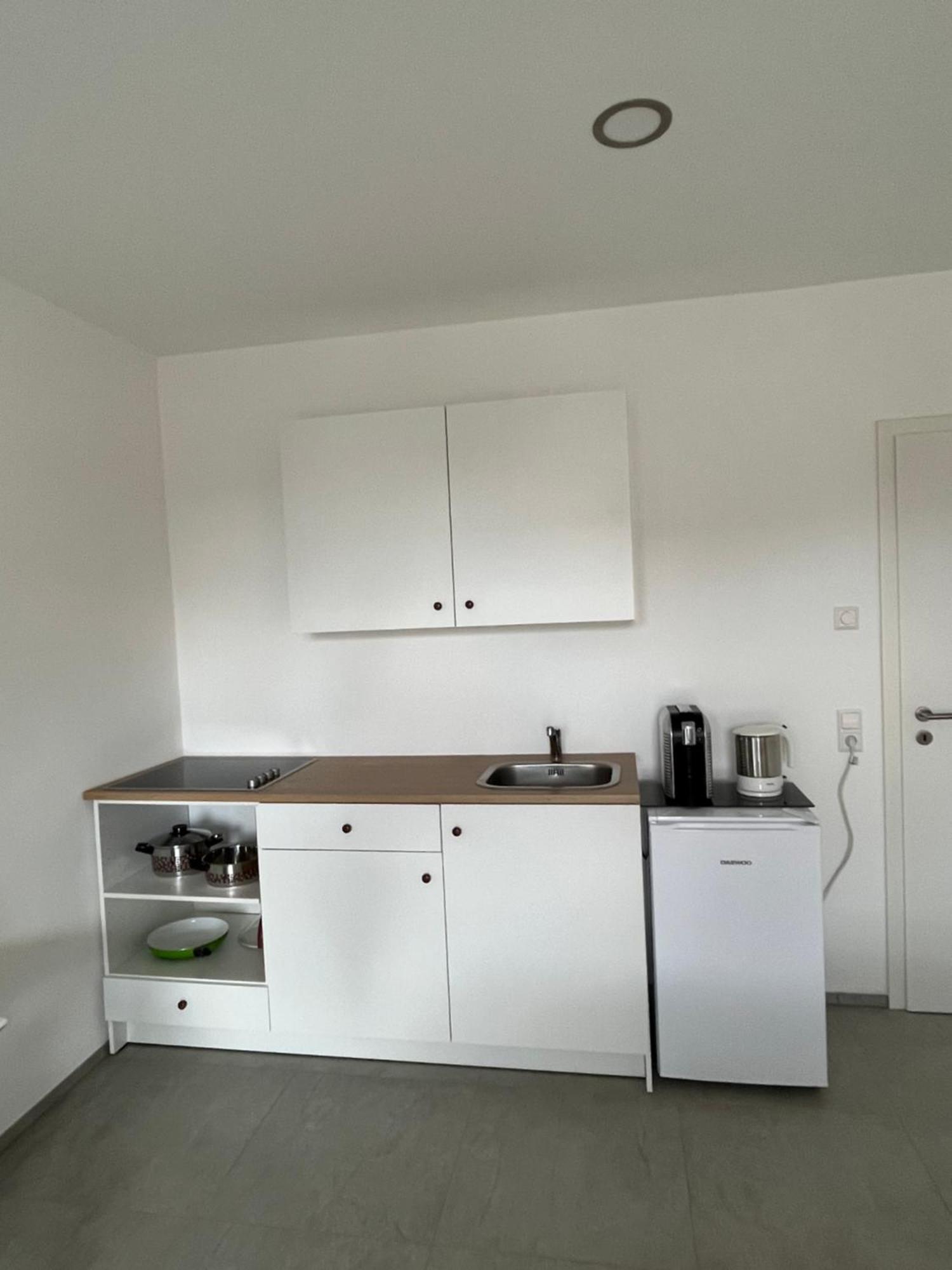 Apartment Neubauwohnung Mit Grossem Balkon *