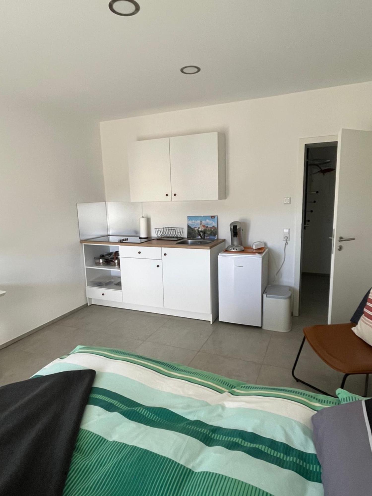 Neubauwohnung Mit Grossem Balkon Apartment